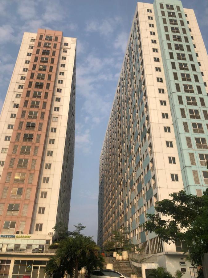 Apartment Grand Sentraland Karawang Manage By Laguna Room Esterno foto