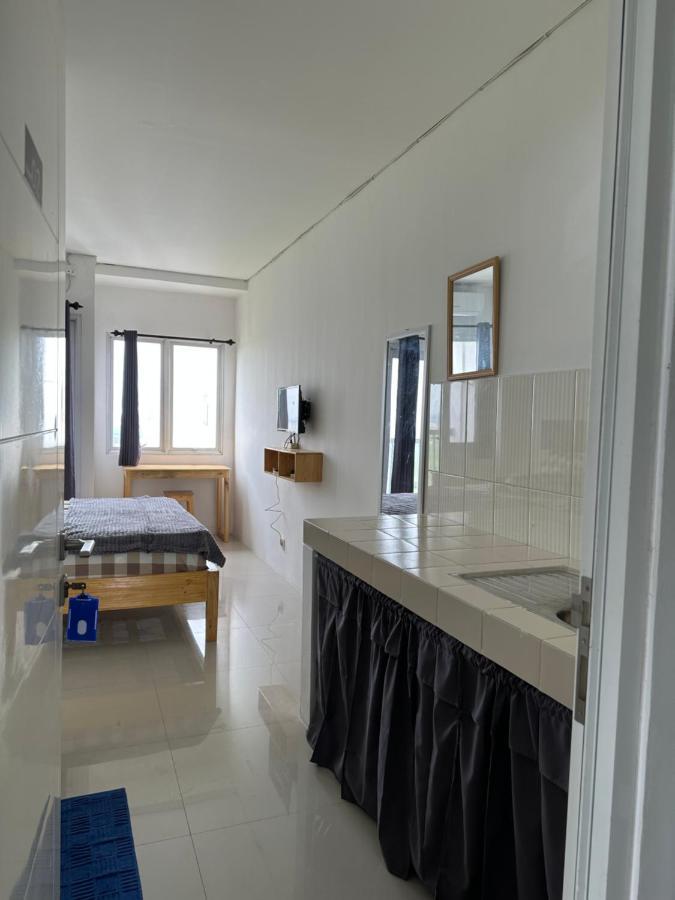 Apartment Grand Sentraland Karawang Manage By Laguna Room Esterno foto